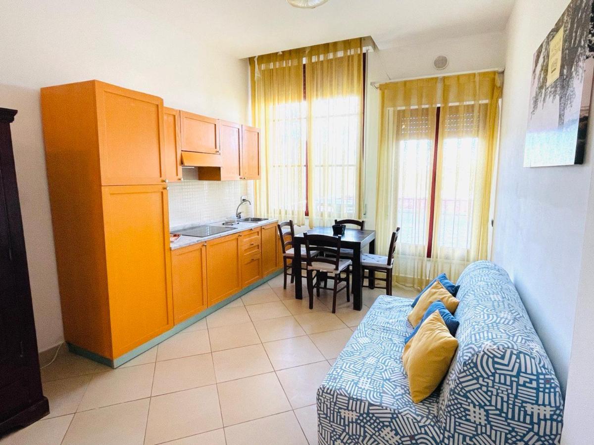 Regina Beach Holiday Apartments Tirrenia Exterior foto